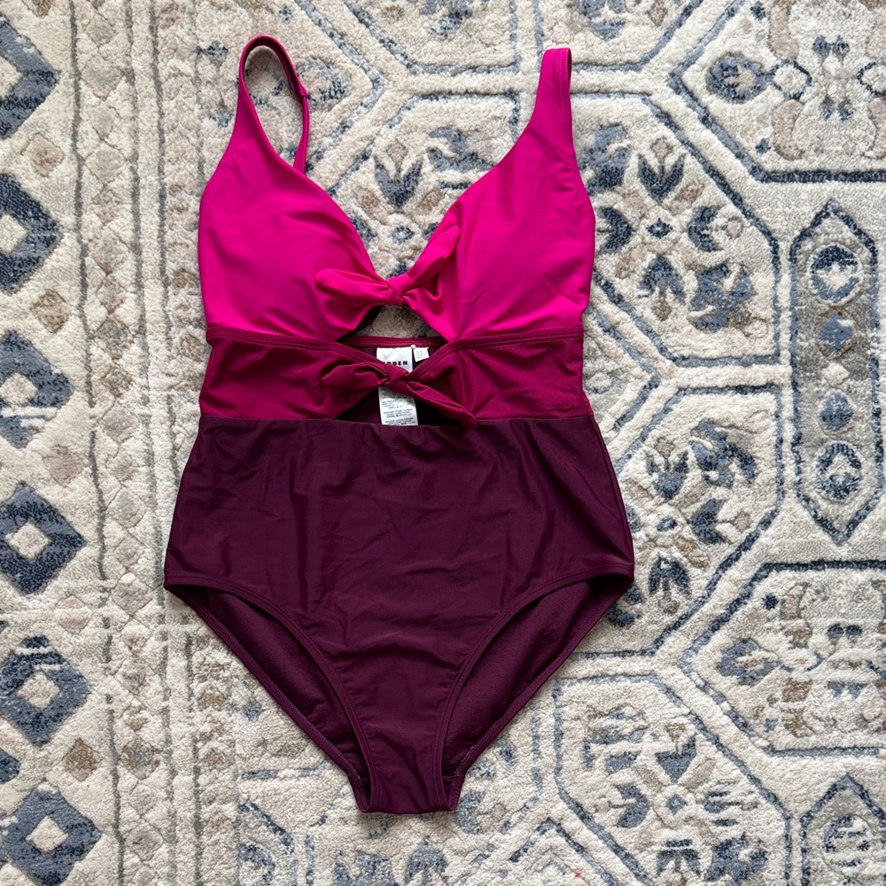 Boden tie front swimsuit- One Piece in Pink and Berry shades size 10